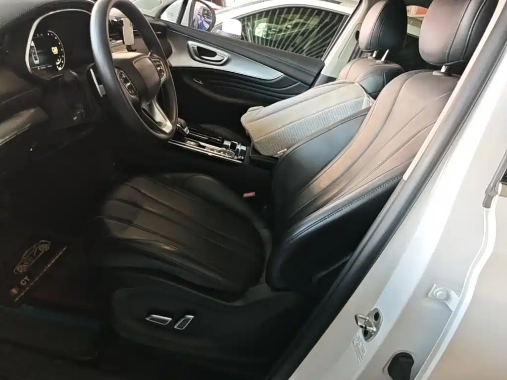 Roewe RX5 MAX 2021 — фото 15