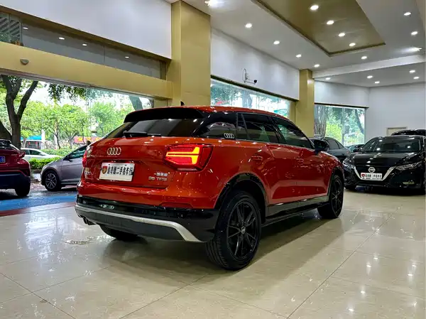 Audi Q2L 2020