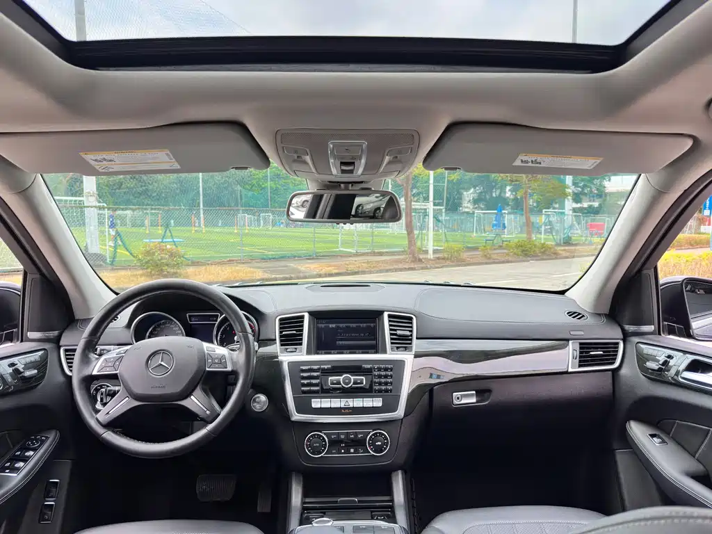 Mercedes-Benz GL-Class 2015 — фото 13