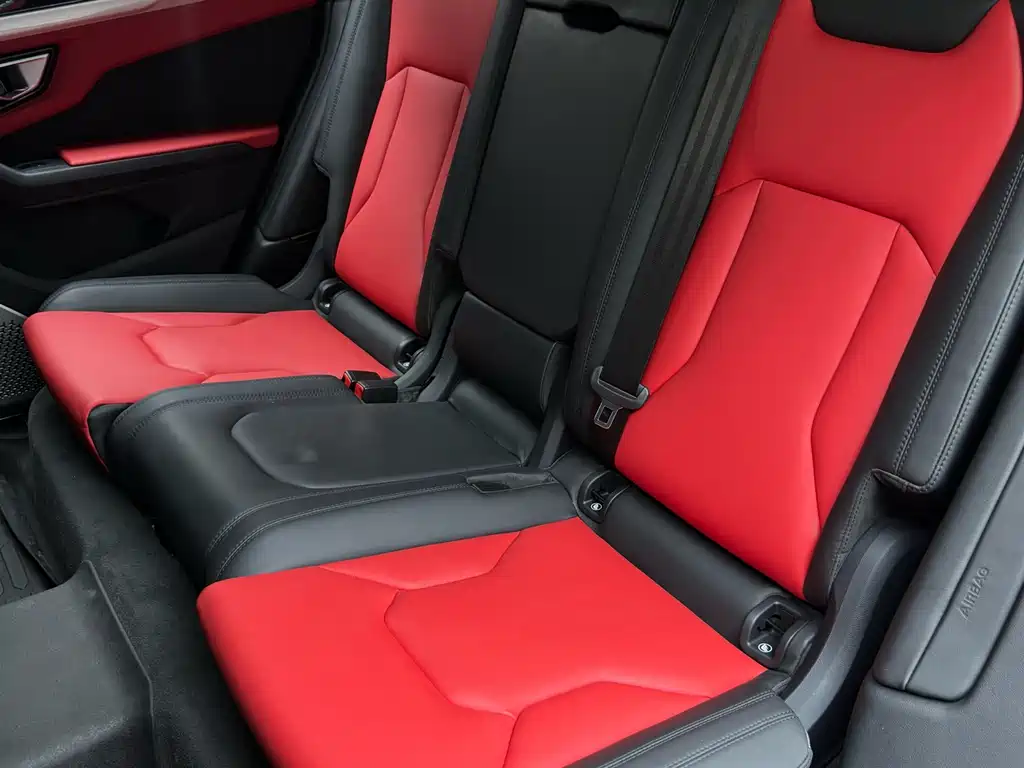 Lamborghini Urus 2019 — фото 31