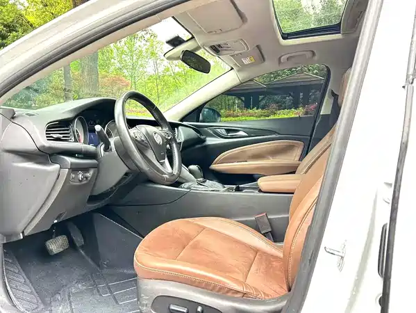 Buick Regal 2018