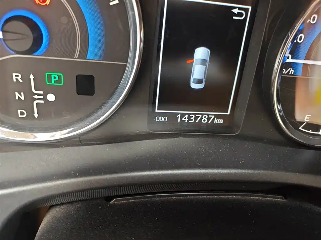 Toyota Corolla 2018 — фото 13