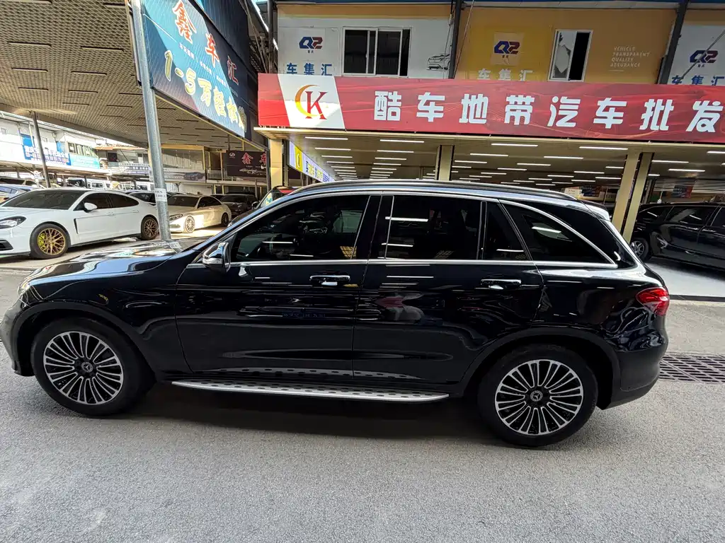 Mercedes-Benz GLC 2018 — фото 29