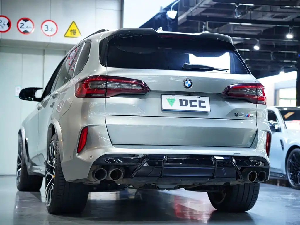 BMW X5 M 2022 — фото 7
