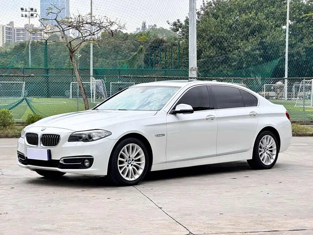BMW 5 Series 2016
