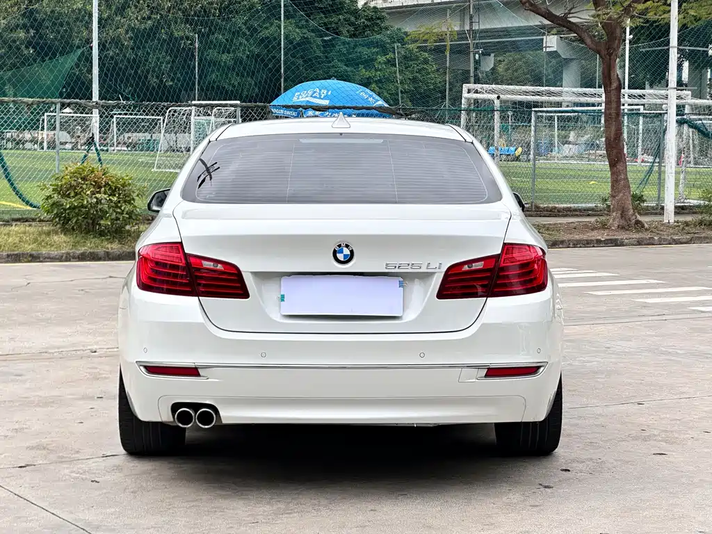 BMW 5 Series 2016