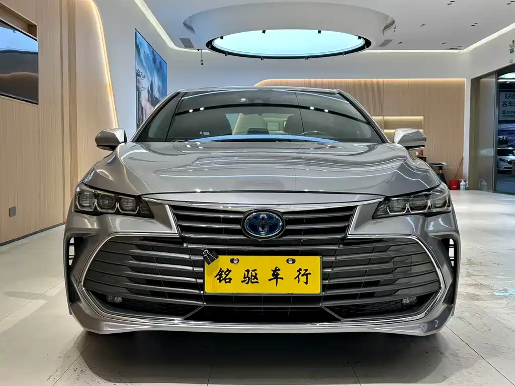 Toyota Avalon 2019 — фото 2