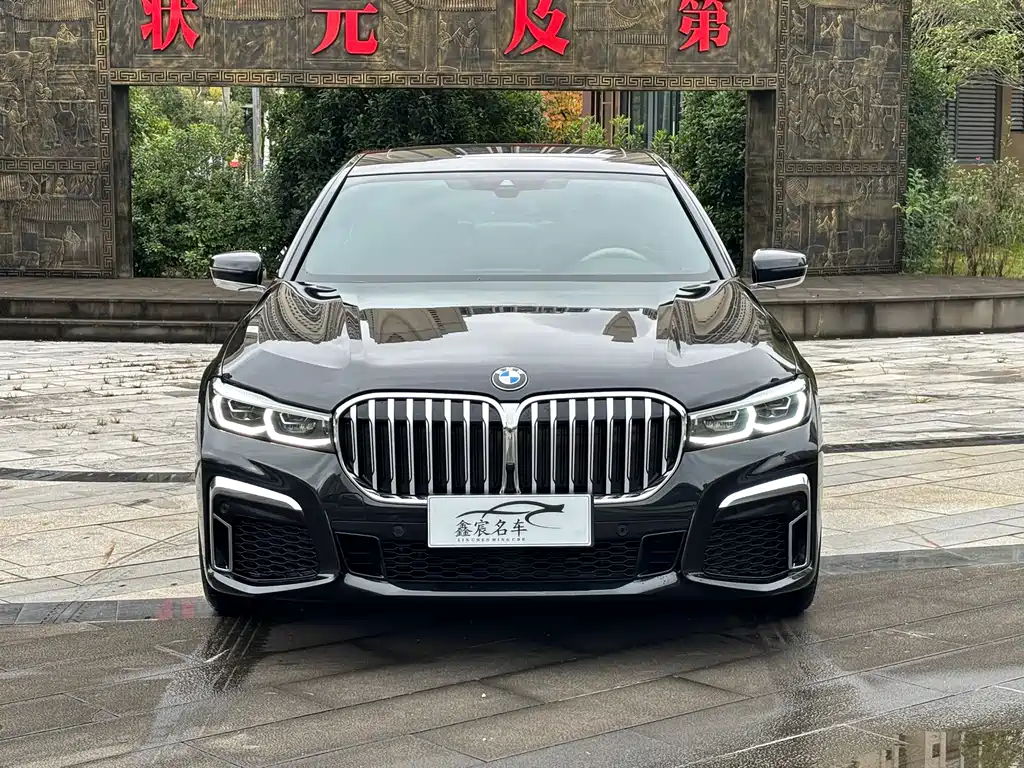BMW 7 Series 2022 — фото 1