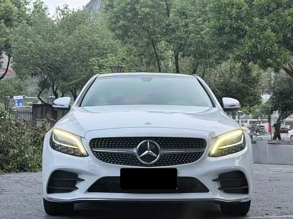 Mercedes-Benz C-Class 2021