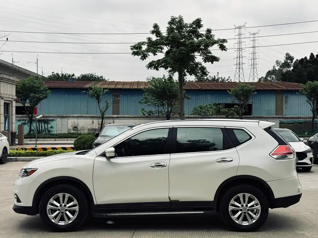 Nissan X-Trail 2015 — фото 8