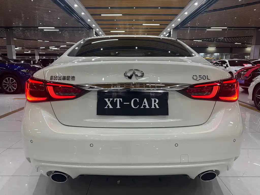 Infiniti Q50L 2019 — фото 17
