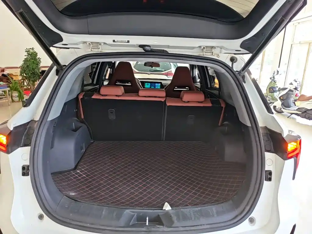 Changan CS75PLUS 2023 — фото 15