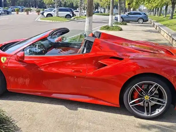 Ferrari 488 2019 — фото 6
