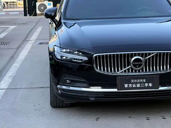 Volvo S90 2024