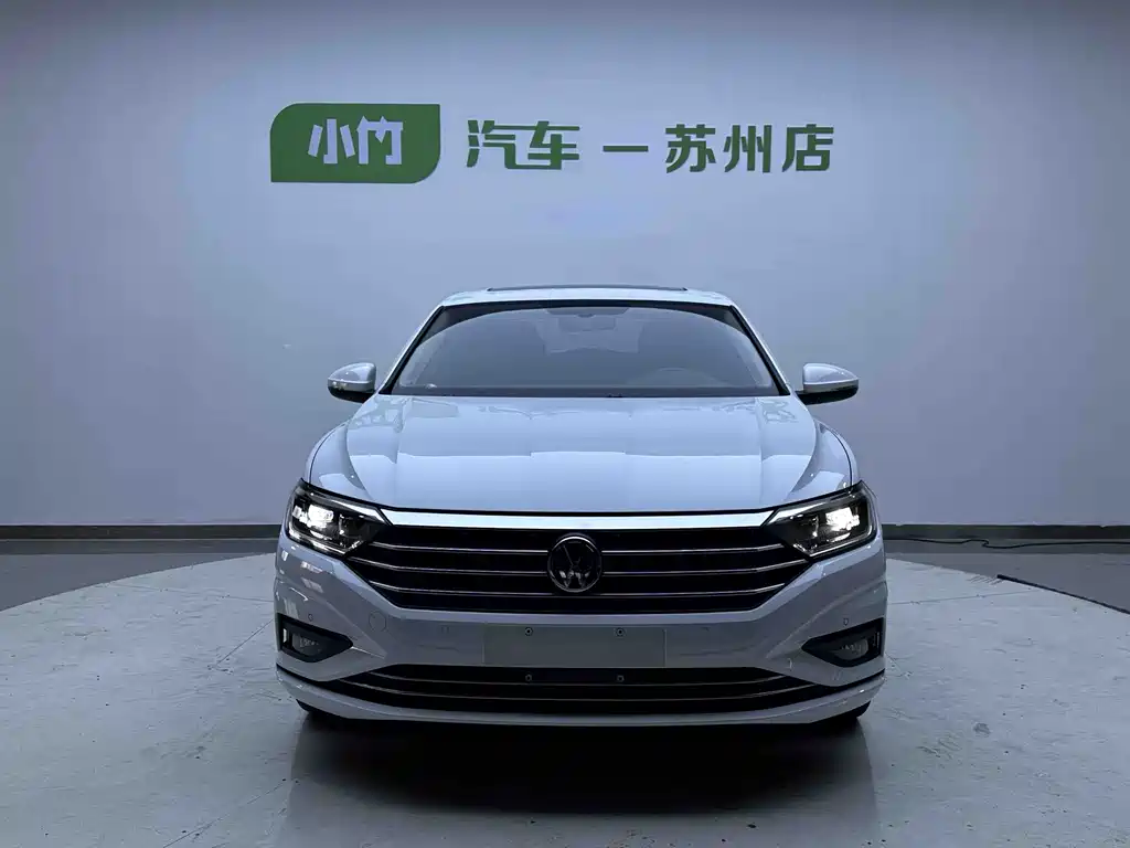 Volkswagen Sagitar 2022