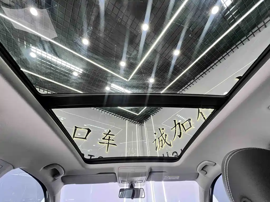 Volkswagen Tiguan L 2023 — фото 16