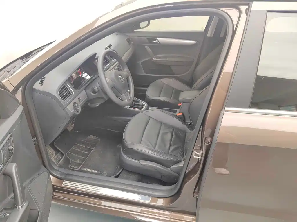 Volkswagen Gran Lavida 2015 — фото 13