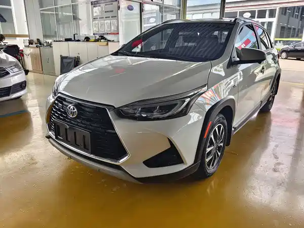 Toyota Yaris L 2022