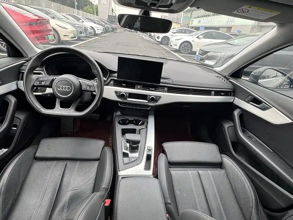 Audi A4L 2021 — фото 10