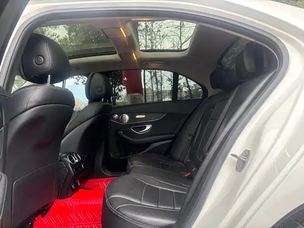 Mercedes-Benz C-Class 2021