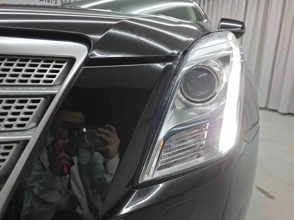 Cadillac XTS 2013 — фото 34