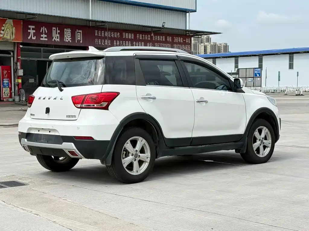 Haval H1 2016 — фото 6