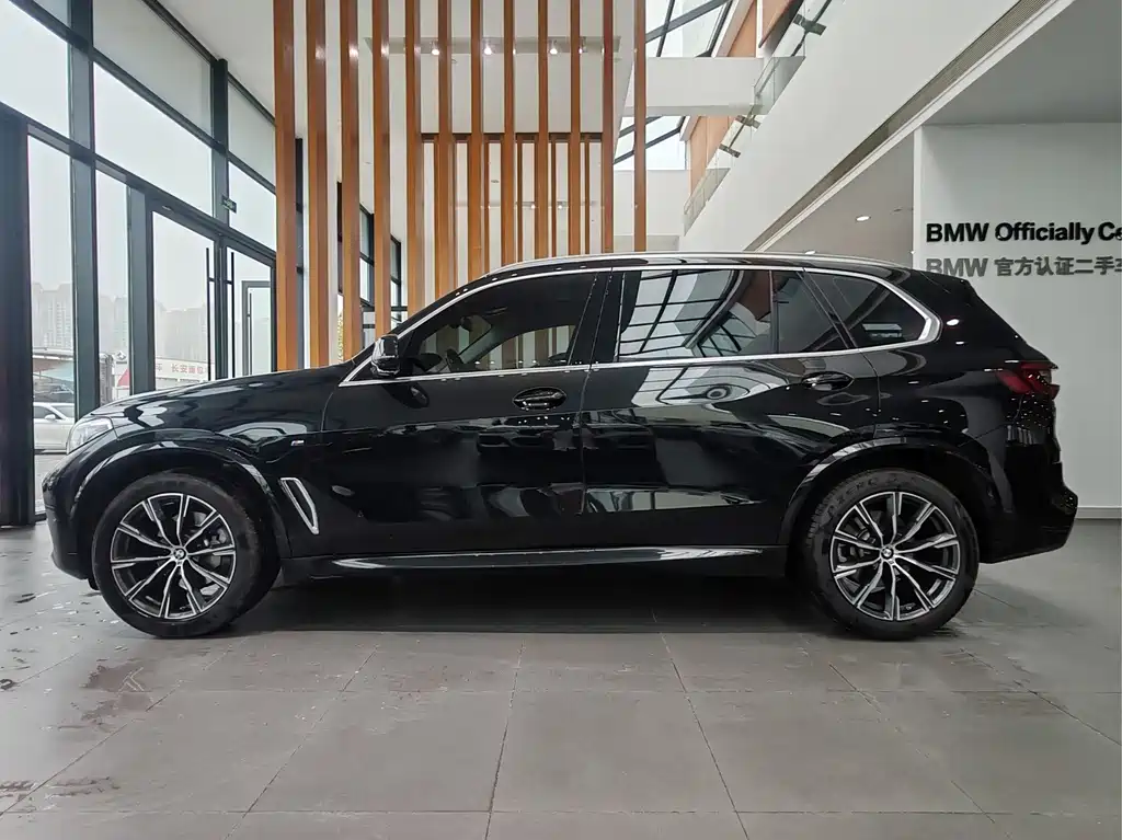 BMW X5 2023 — фото 4