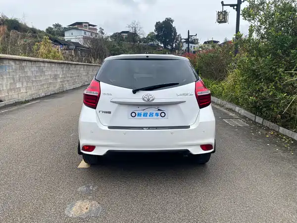 Toyota Yaris L 2020