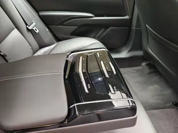 Cadillac XTS 2018