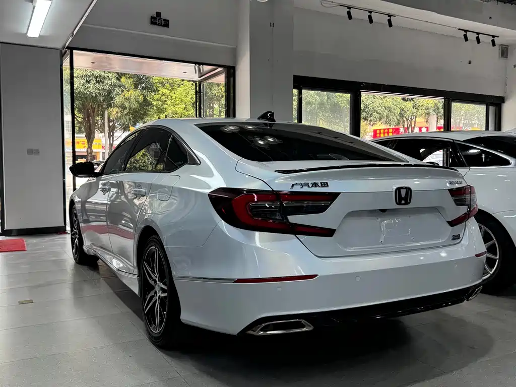 Honda Accord 2023 — фото 13