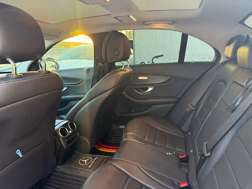 Mercedes-Benz C-Class 2019