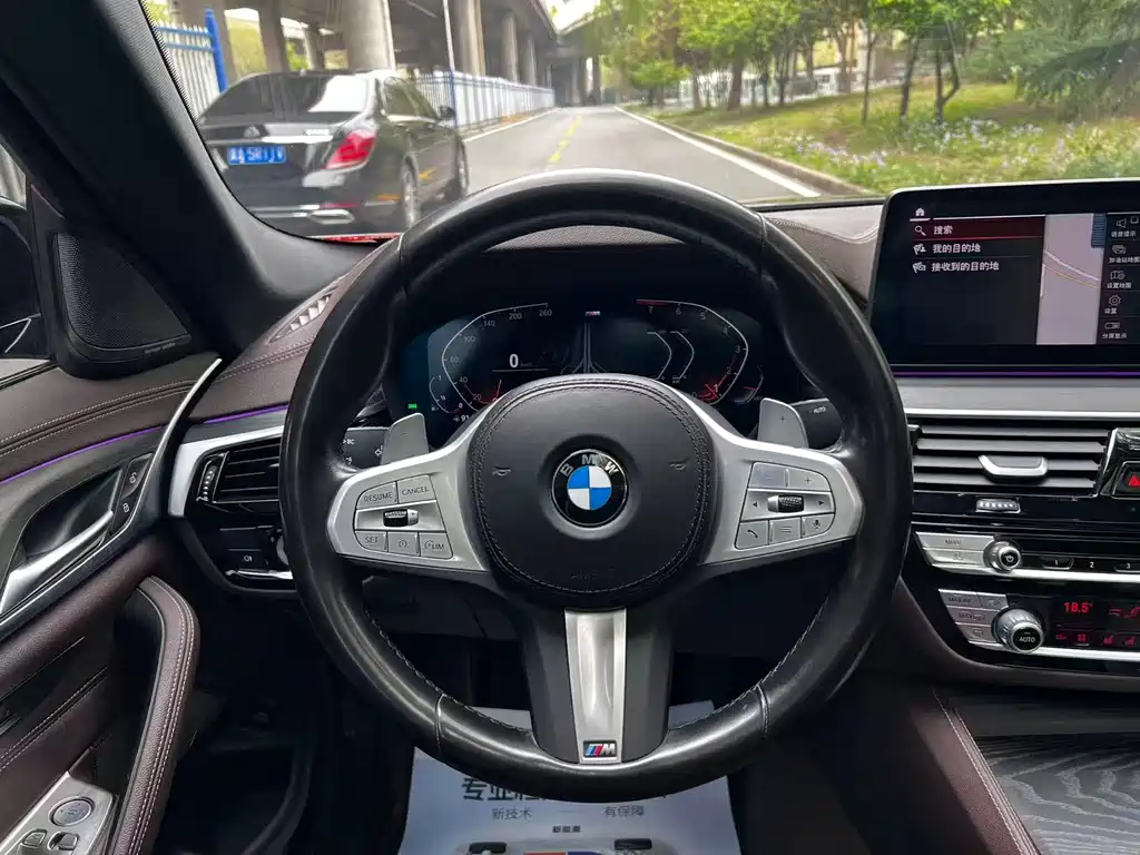 BMW 5 Series 2022 — фото 15