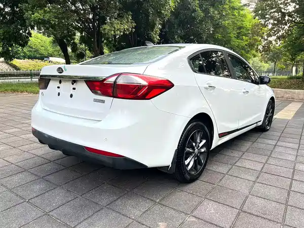 Kia K3 2016