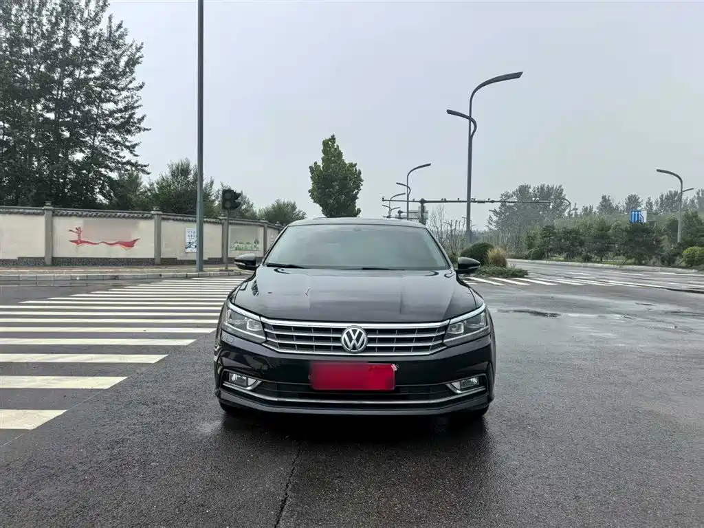 Volkswagen Passat 2018 — фото 3