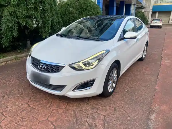 Hyundai Elantra Langdong 2017