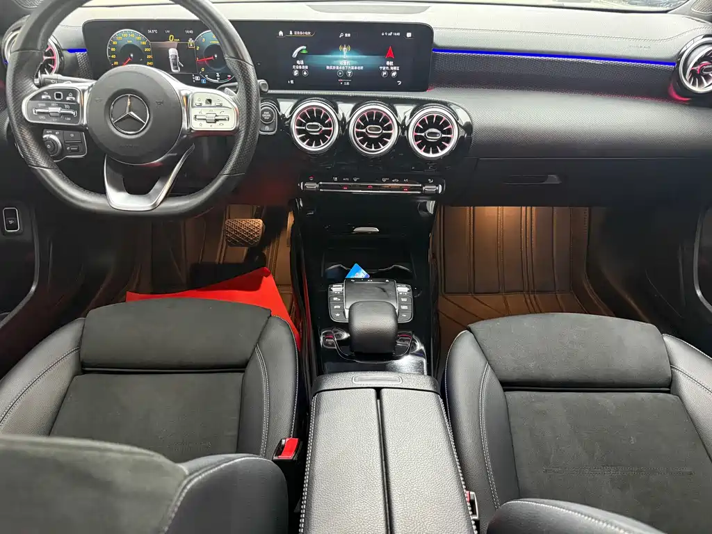 Mercedes-Benz A-Class 2022 — фото 8