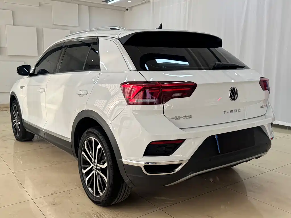 Volkswagen T-Roc 2022 — фото 4