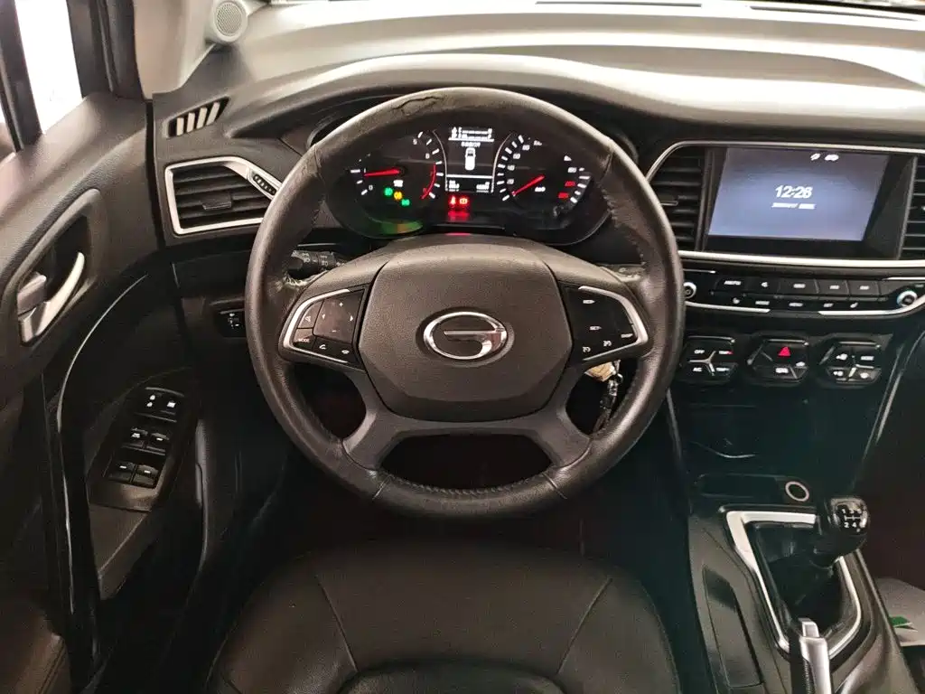 GAC Trumpchi GS4 2016 — фото 11