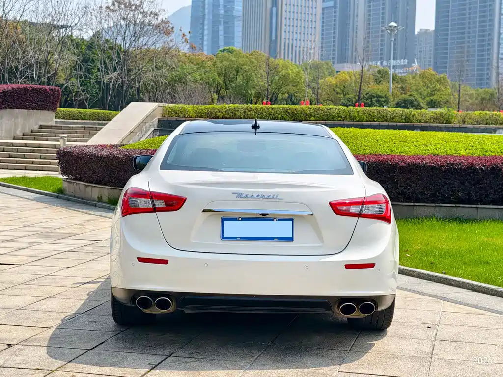 Maserati Ghibli 2015 — фото 18