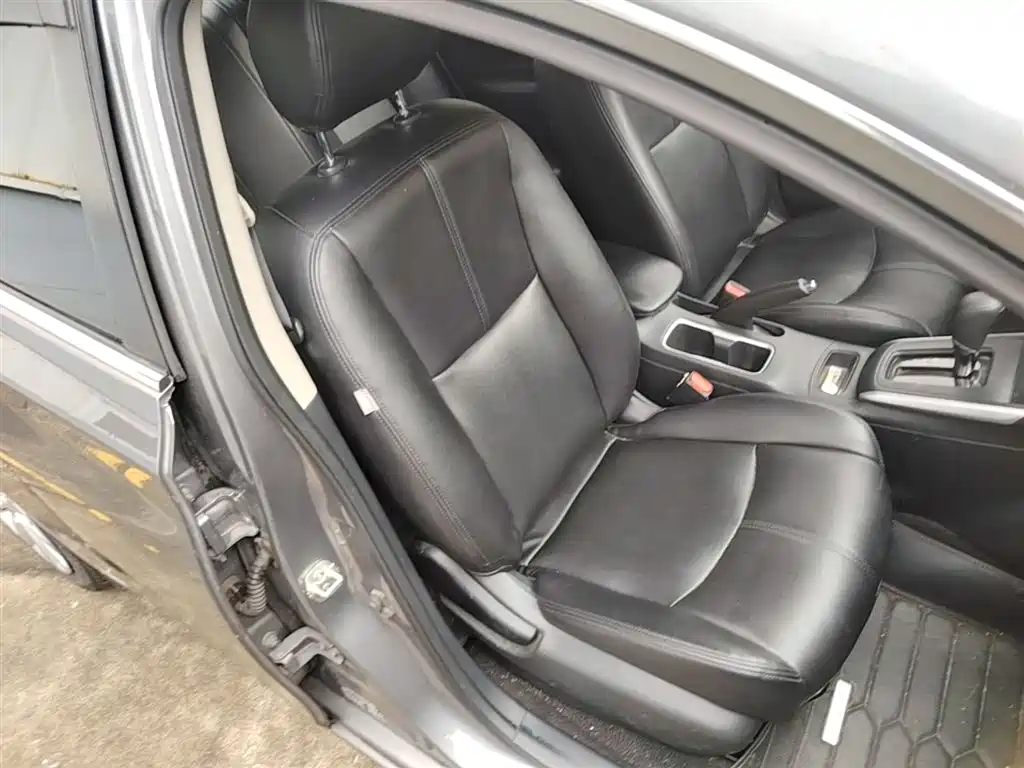 Nissan Sylphy 2021 — фото 25