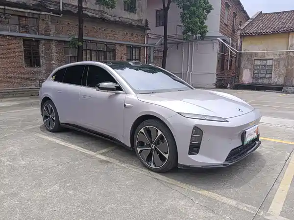 NIO ET5T 2025