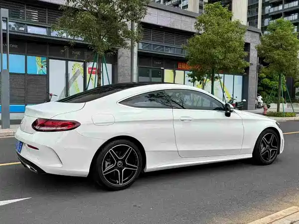 Mercedes-Benz C-Class 2020