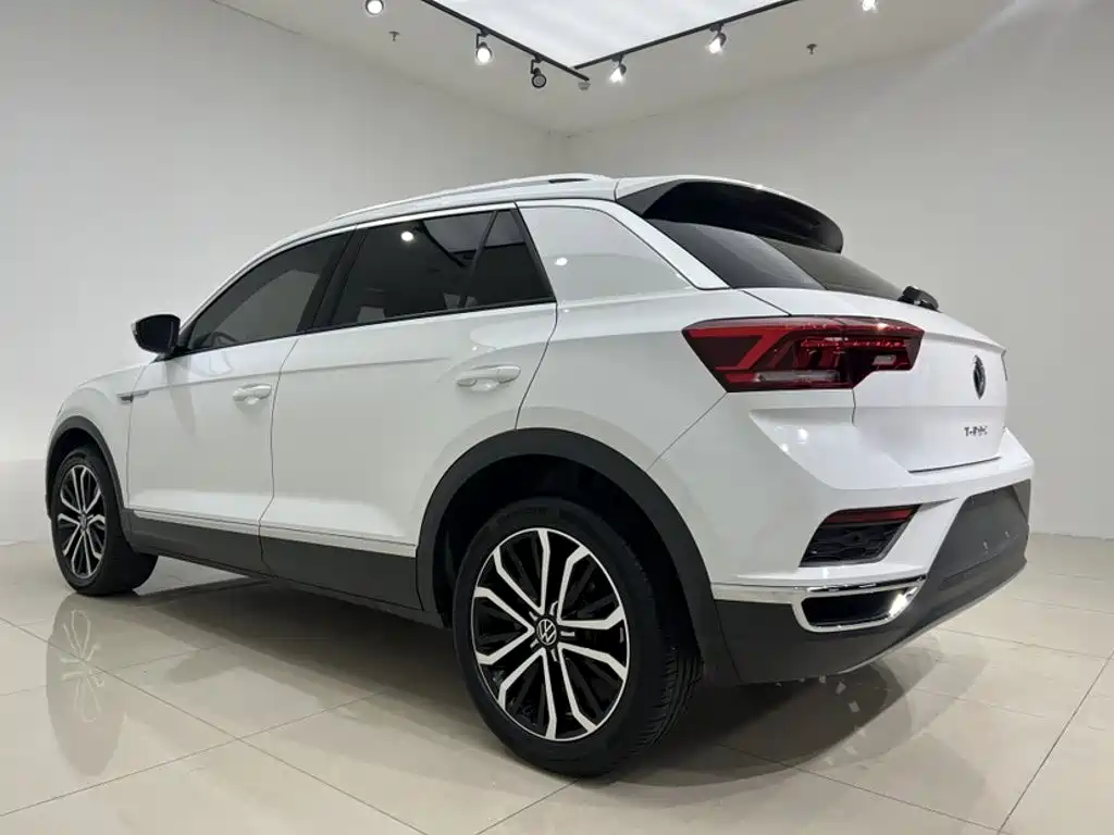 Volkswagen T-Roc 2022 — фото 14