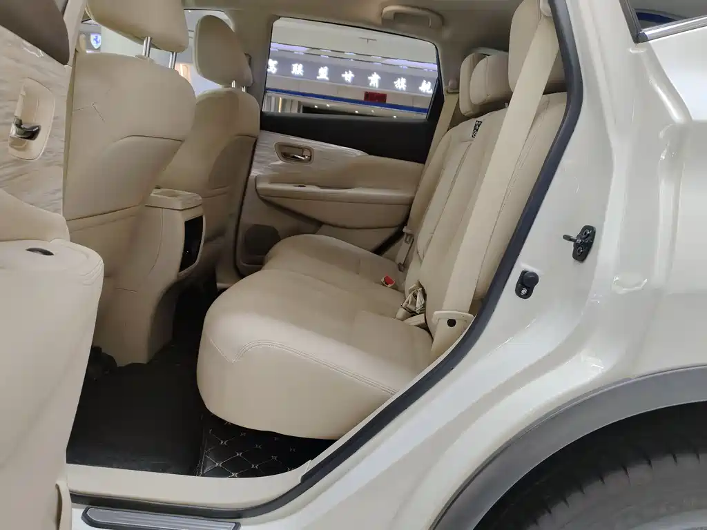 Nissan Murano 2016 — фото 12