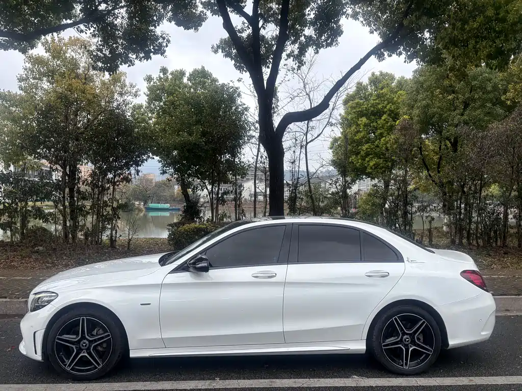 Mercedes-Benz C-Class 2020 — фото 8