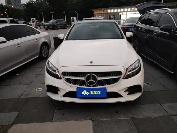Mercedes-Benz C-Class 2020