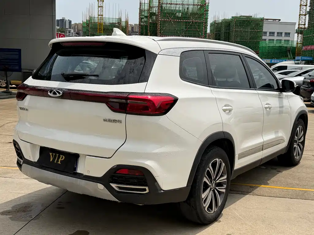Chery Tiggo 8 2018 — фото 6