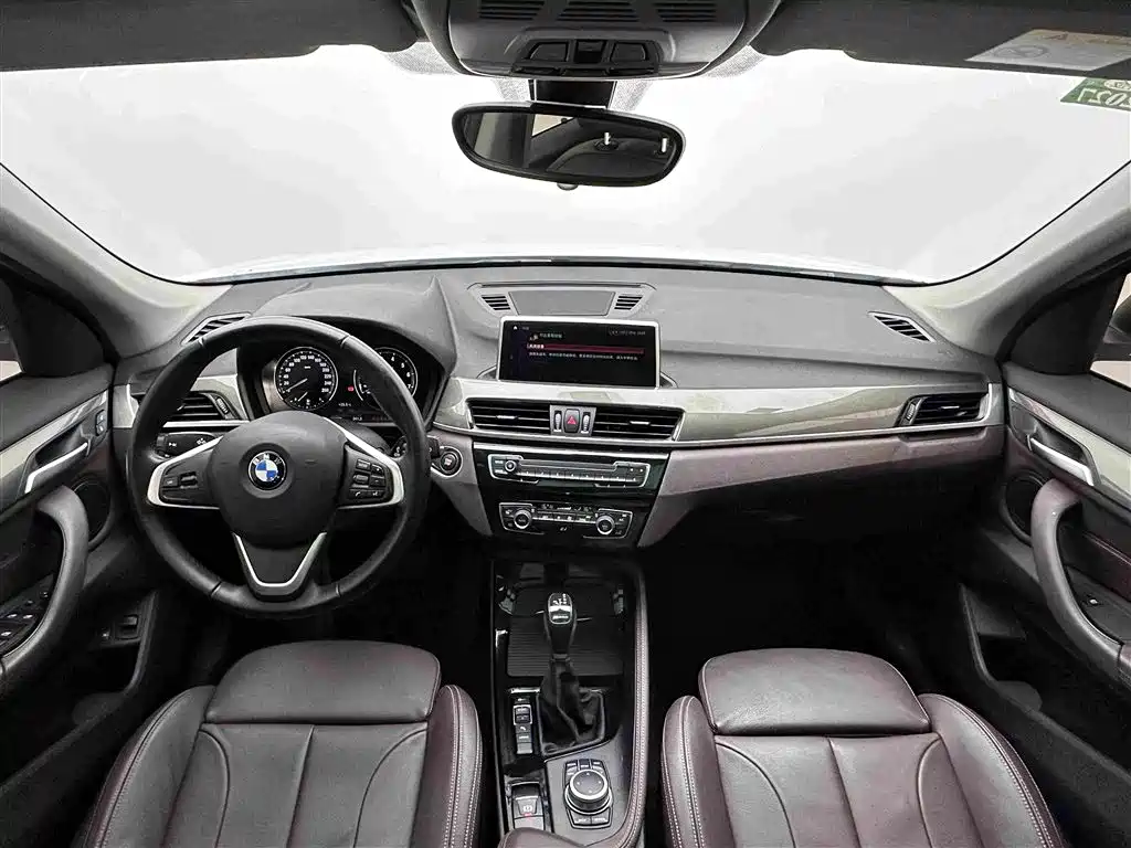BMW X1 New Energy 2019 — фото 16