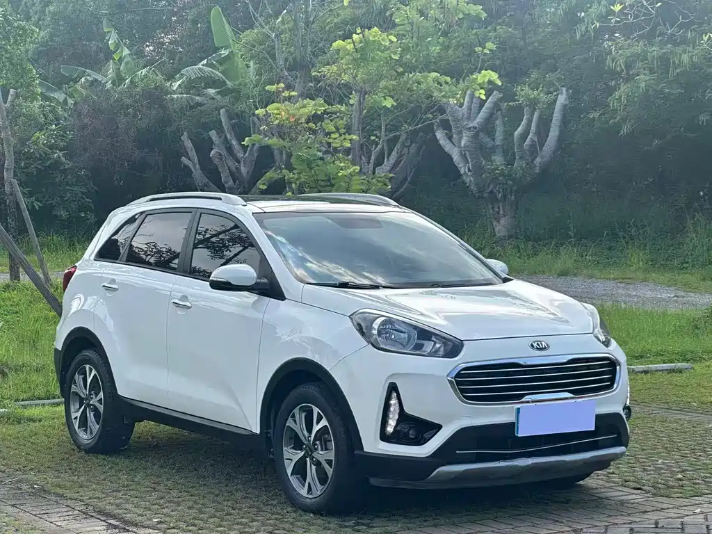Kia KX3 2017 — фото 3