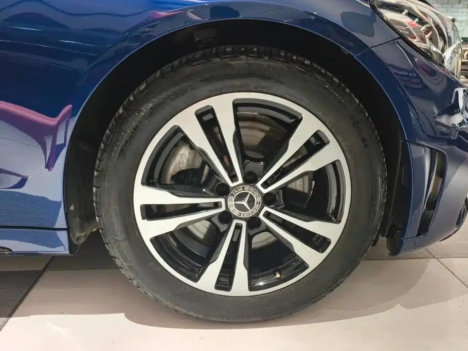 Mercedes-Benz C-Class 2019